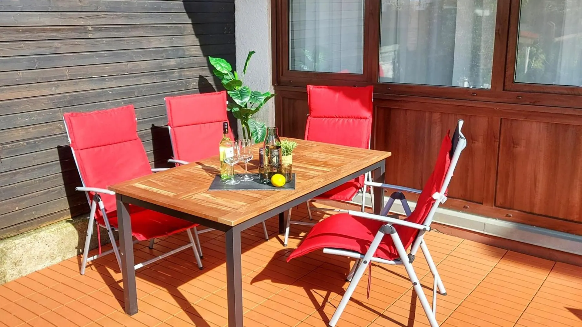Ferienwohnung Am Bichl - Stilvoll Mit Terrasse, Carport Und Gaestekarte Lechbruck